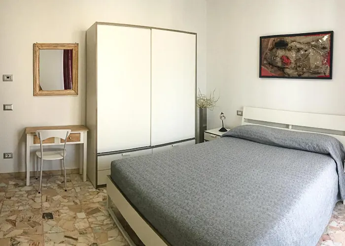 Beb Terrazza Del Sole Bed and Breakfast Πίζα